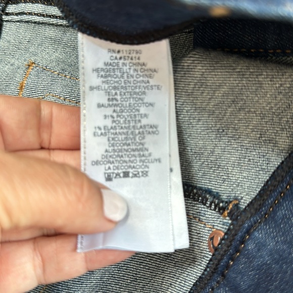 True Religion Women's Jennie Runway Legging
Skinny Jeans - Picture 6 of 9